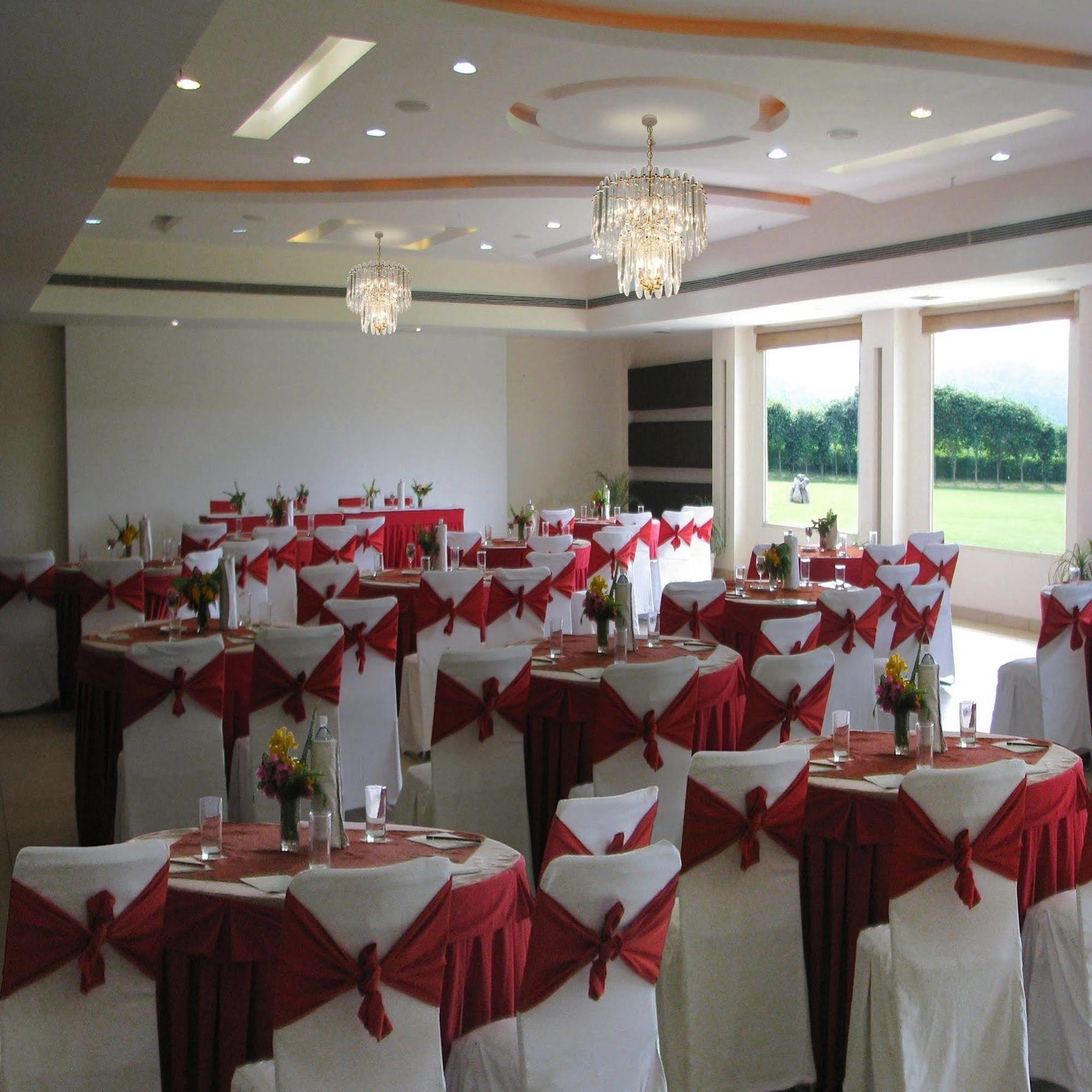 Legend Sarovar Portico Baddi Exterior foto