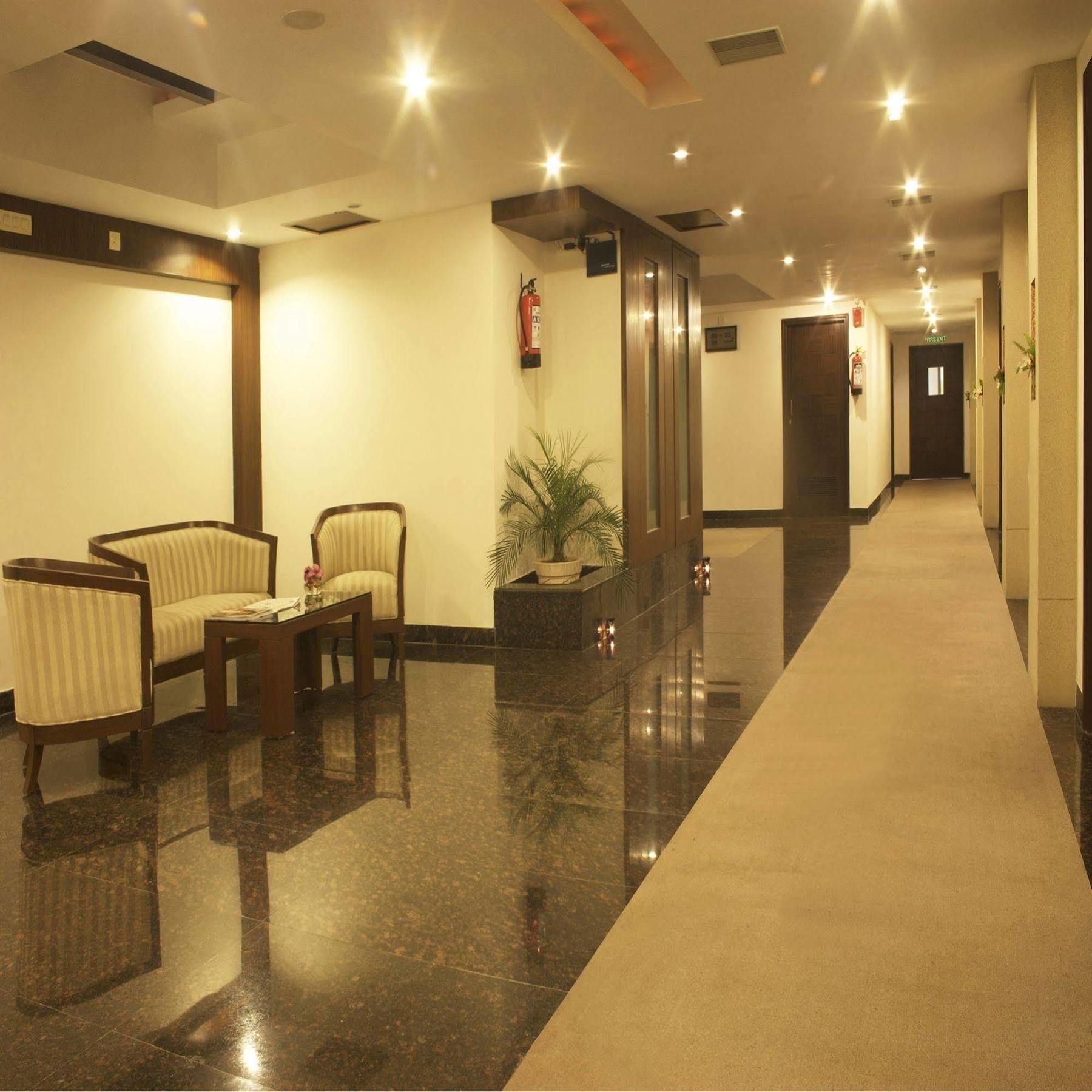 Legend Sarovar Portico Baddi Exterior foto