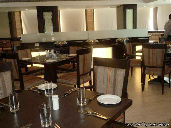 Legend Sarovar Portico Baddi Exterior foto